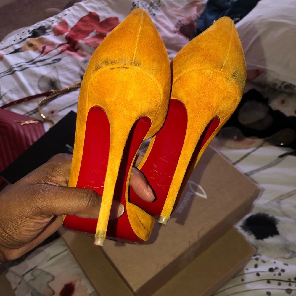 Christian Louboutin size 42 - Picture 2 of 4